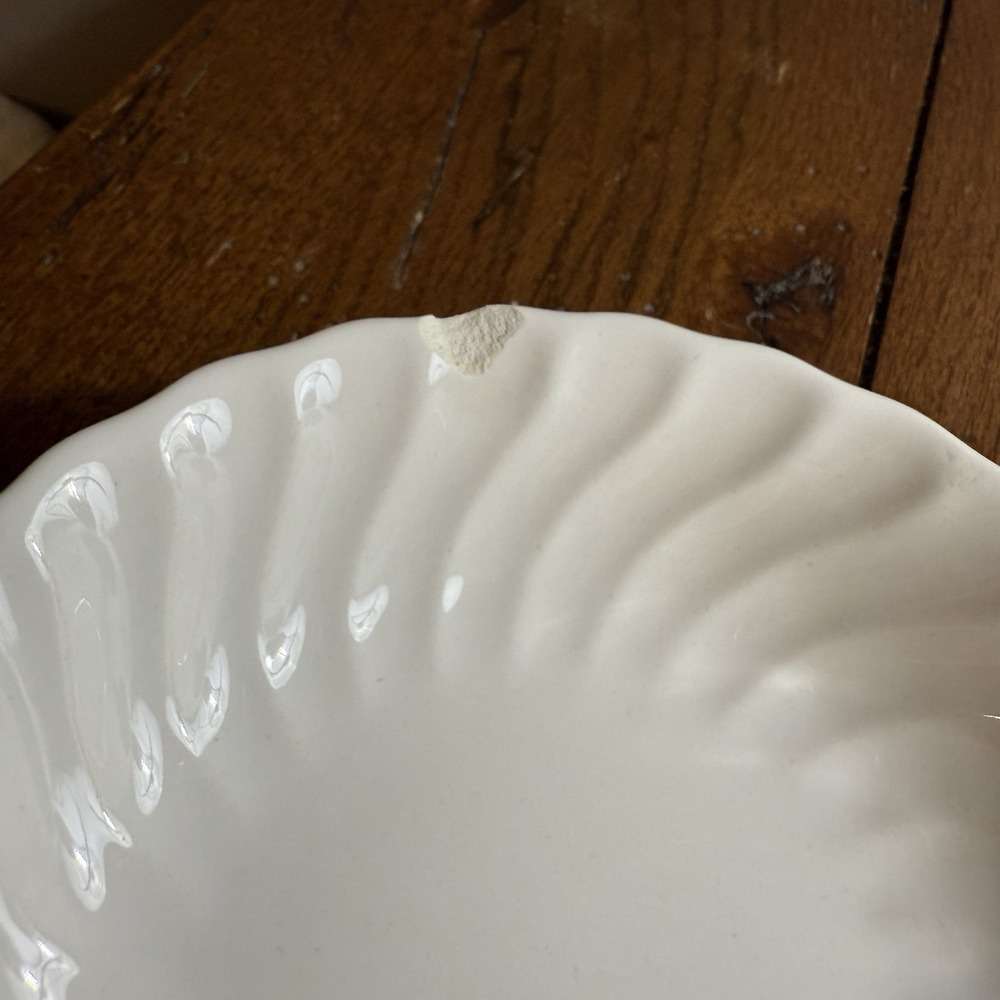 VTG 13 Piece Set-‎ White Swirl Unmarked-4 Fruit Bowls 4-Saucers-4 Mugs-1 Creamer - Picture 11 of 16